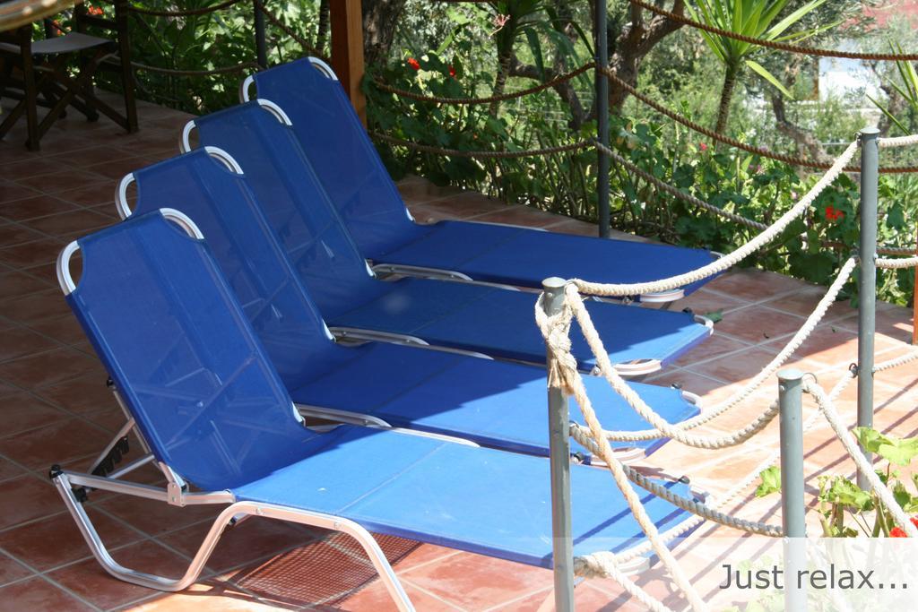 Eye Q Resort Seaview Скиатос Экстерьер фото